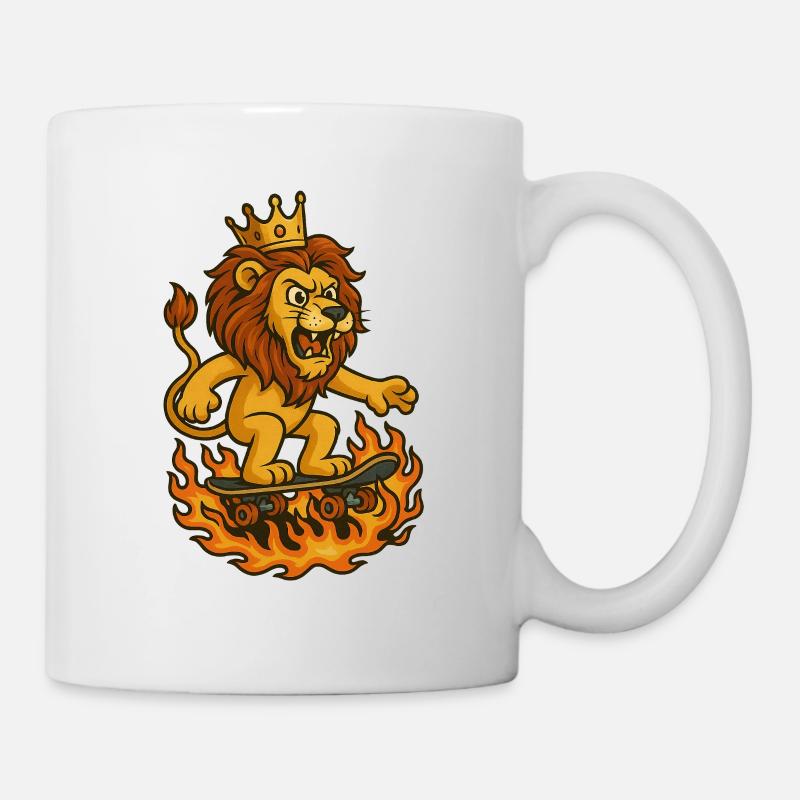 Majestic lion on skateboard with crown - Mug - white