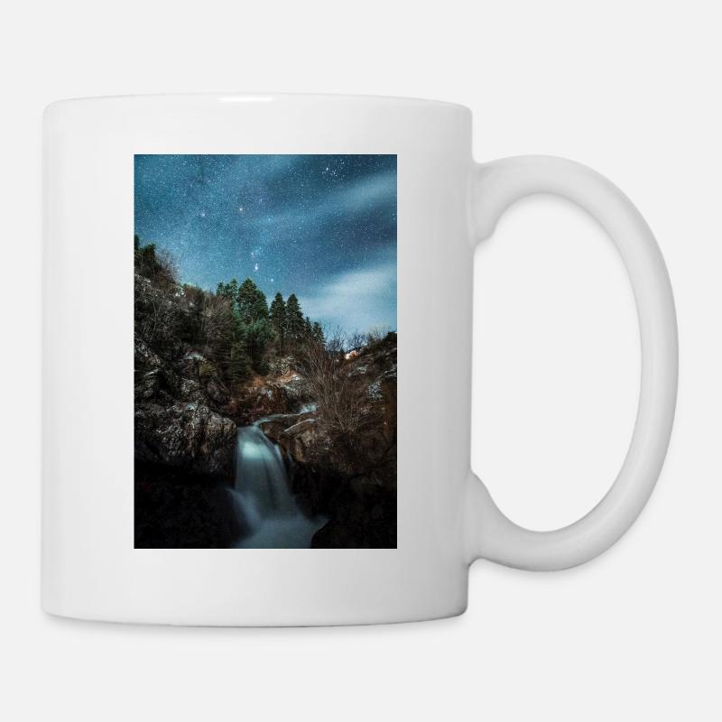 Orion-Sternbild über einem erstaunlichen Fluss - Tasse - Weiß