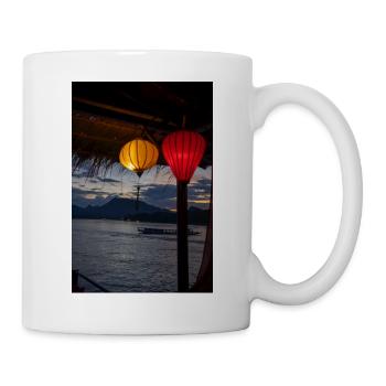 Evening lanterns over water - Mug - white - Right