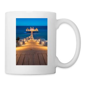Quai à la plage de la mer Baltique - Mug blanc - blanc - Droite