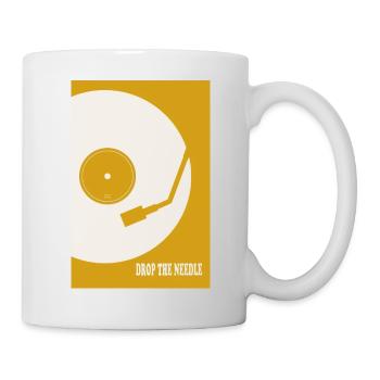 Drop The Needle Turntable Poster - Tasse - Weiß - Rechts