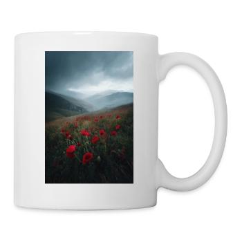 Red Poppy Ridge im Nebel - Tasse - Weiß - Rechts