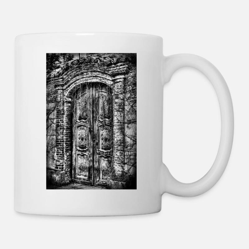 Gothic Ivy Door in Monochrome - Mug - white