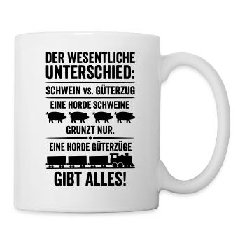 Güterzug VS Schweinehorde - Tasse - Weiß - Rechts