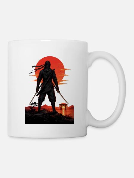 Ninja bei Sonnenuntergang am Torii-Tor - Tasse - Weiß