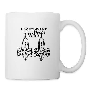 Chaussures Je n’avertis pas les fleurs, je veux des chaussures - Mug blanc - blanc - Droite
