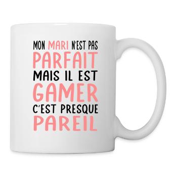 Mein Mann ist nicht perfekt, aber er ist ein Gamer - Tasse - Weiß - Rechts
