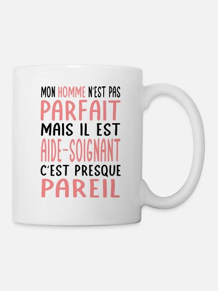 Mon homme pas parfait mais il est aide-soignant - Mug blanc - blanc