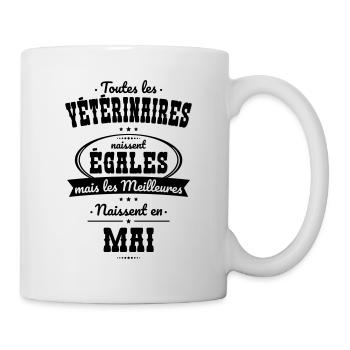Vétérinaires égales meilleures naissent en Mai - Mug blanc - blanc - Droite