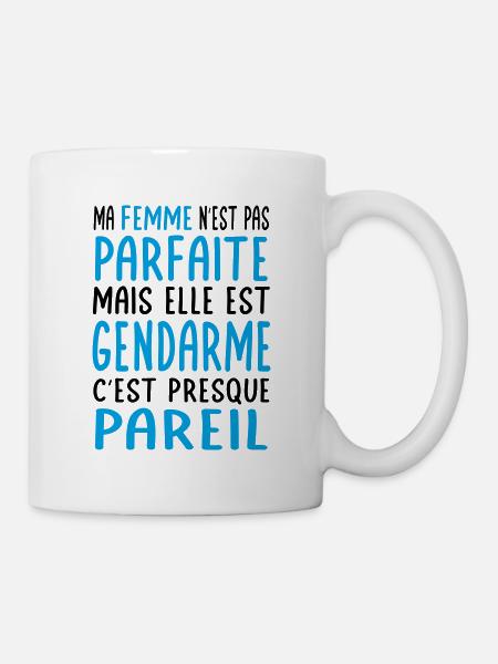 Meine Frau ist nicht perfekt, aber sie ist Polizistin - Tasse - Weiß