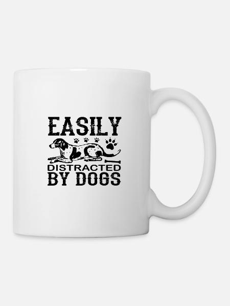 Facilement distrait par les chiens citation cadeau - Mug blanc - blanc