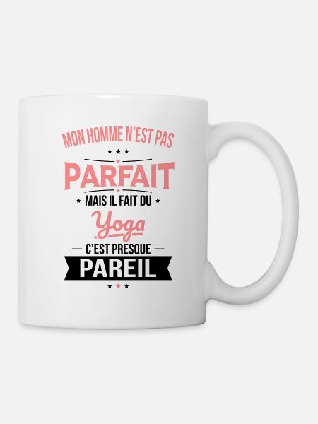 Mon homme n'est pas parfait mais il fait du yoga - Mug blanc - blanc
