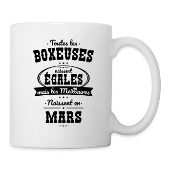 Boxeuses égales meilleures naissent en Mars - Mug blanc - blanc - Droite