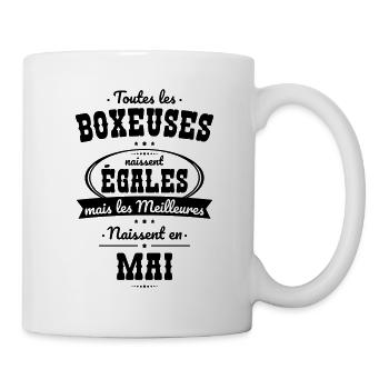 Boxeuses égales meilleures naissent en Mai - Mug blanc - blanc - Droite