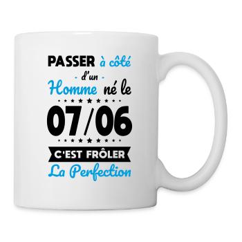 Anniversaire - Né le 7 Juin Frôler perfection - Mug blanc - blanc - Droite