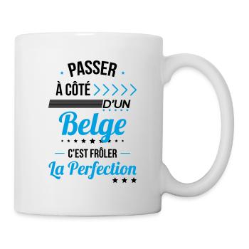 Belge - Frôler la perfection - Belgique - Mug blanc - blanc - Droite