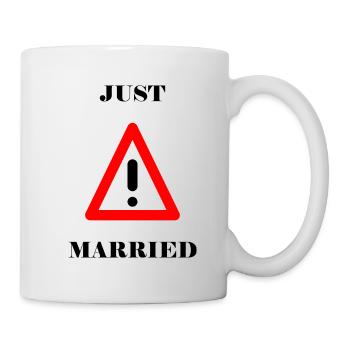 GERADE VERHEIRATET. ES LEBE DIE MARIES. Junggesellinnenabschied. - Tasse - Weiß - Rechts