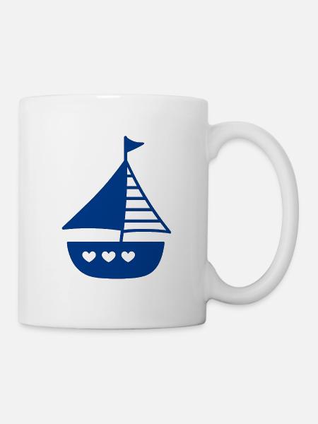 Verspieltes Herzboot Design - Tasse - Weiß
