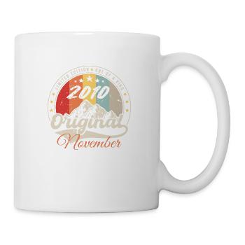 Cadeau D'anniversaire, Vintage Né En Novembre 2010 - Mug blanc - blanc - Droite