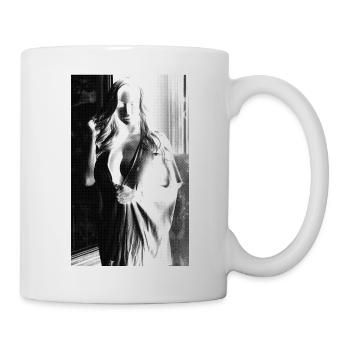 romantic woman waiting - Mug - white - Right