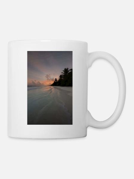 Sonnenuntergang am Palmenstrand - Tasse - Weiß
