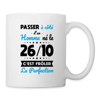 Anniversaire - Né 26 Octobre Frôler perfection - Mug blanc - blanc - Droite