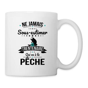 Sous-estimer un trentenaire qui va à la pêche - Mug blanc - blanc - Droite