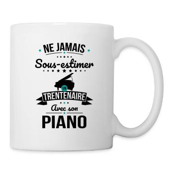 Sous-estimer un trentenaire avec son piano - Mug blanc - blanc - Droite