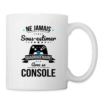 Sous-estimer un quadragénaire avec sa console - Mug blanc - blanc - Droite