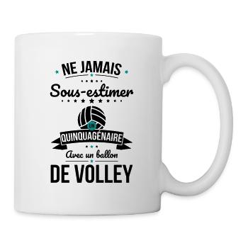 Sous-estimer quinquagénaire avec ballon de volley - Mug blanc - blanc - Droite