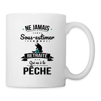 Sous-estimer un retraité qui va à la pêche - Mug blanc - blanc - Droite