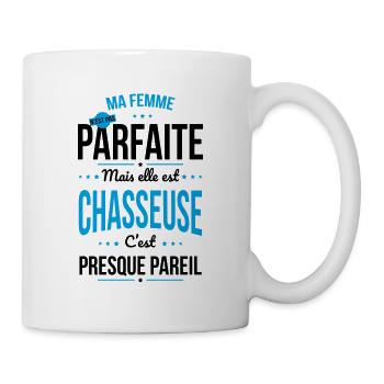 Ma femme pas parfaite mais elle est chasseuse - Mug blanc - blanc - Droite