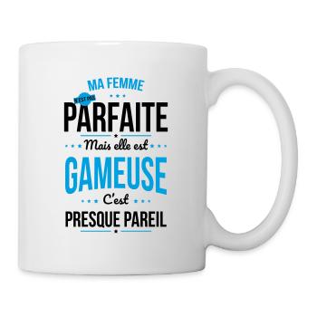 Ma femme n'est pas parfaite mais elle est gameuse - Mug blanc - blanc - Droite
