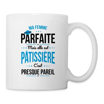 Ma femme pas parfaite mais elle est pâtissière - Mug blanc - blanc - Droite