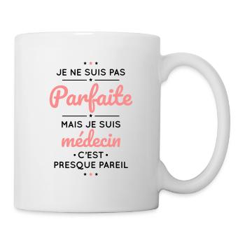 Je ne suis pas parfaite mais je suis médecin - Mug blanc - blanc - Droite