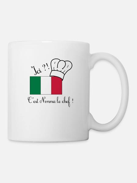 Ici ?! C'est Nonna le chef ! - Mug blanc - blanc