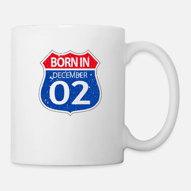 Né(e) en Décembre 2002 - Mug blanc - blanc