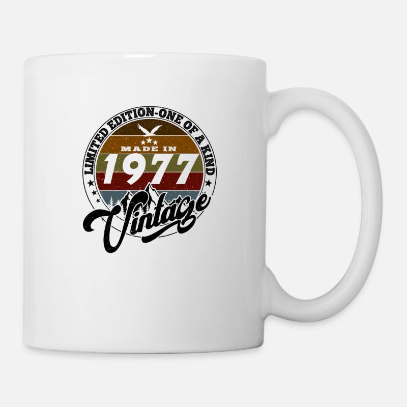 Vintage élégant : 1977 Cadeau rétro 1977 2025 - Mug blanc - blanc