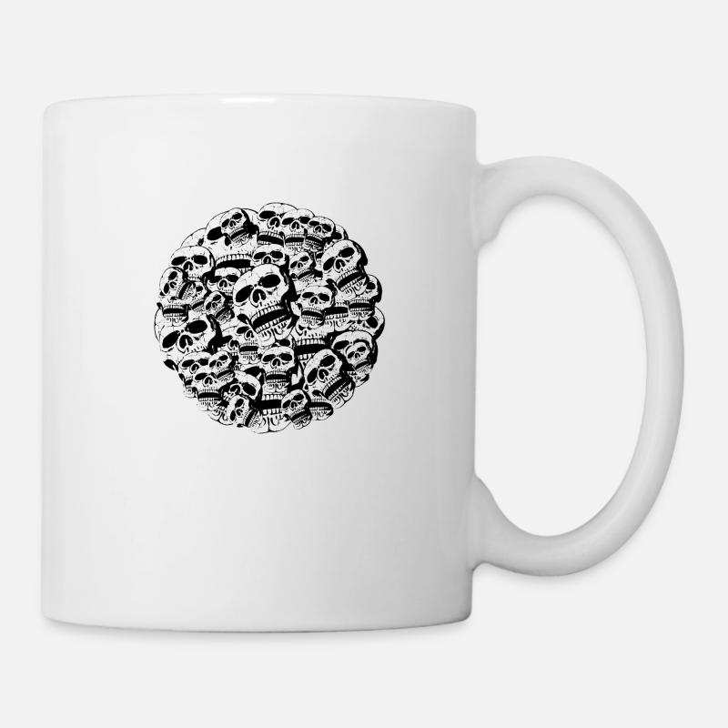 skulls in a round frame - Mug - white