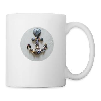 Ein Anker aus Muscheln - Tasse - Weiß - Rechts
