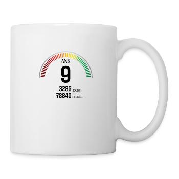 Anniversaire 9 ans Compteur - Mug blanc - blanc - Droite