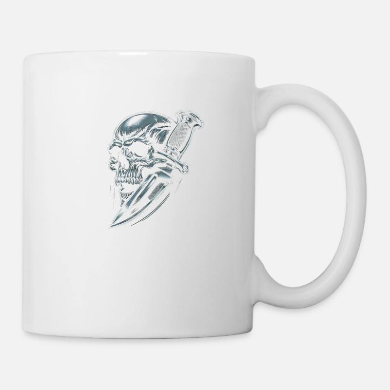 Schattenstoß: Schädel vom Dolch durchbohrt - Tasse - Weiß
