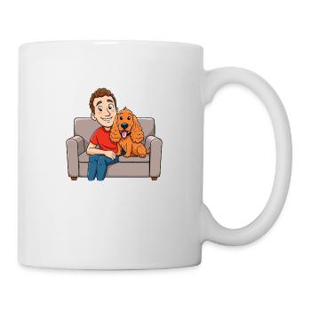 Liebevoller Cocker Spaniel kuschelt auf der Couch - Tasse - Weiß - Rechts