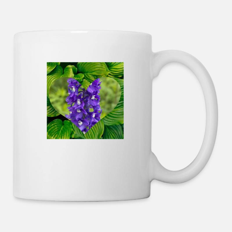 Lila Orchideenherz auf Grünen Blättern - Tasse - Weiß