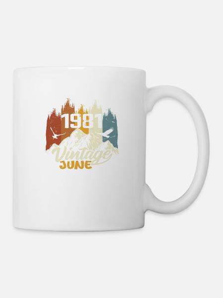 Birthday Legends est né en juin 1981 - Mug blanc - blanc