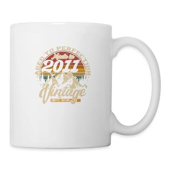 Made in 2011 Vintage Limited Edition Gift - Mug - white - Right