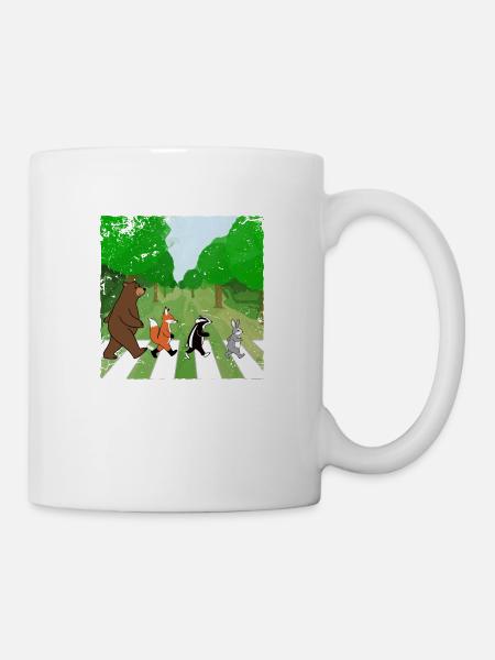 Wald Tiere überqueren die Straße - DIGITAL Grunge - Tasse - Weiß
