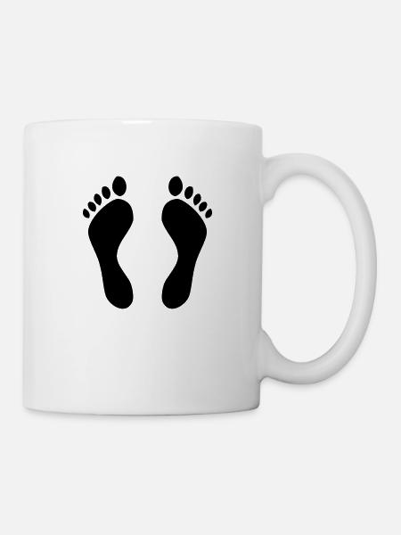 Fußabdrücke - Füße - Bett - Tasse - Weiß
