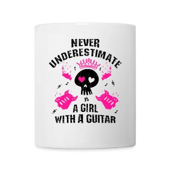 Ne sous-estimez jamais une fille avec une guitare - Mug blanc - blanc - Devant