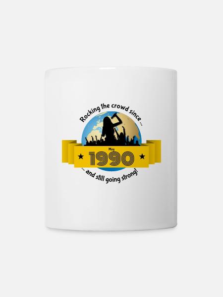 35. Geburtstag Rocking the crowd since 05/1990 - Tasse - Weiß